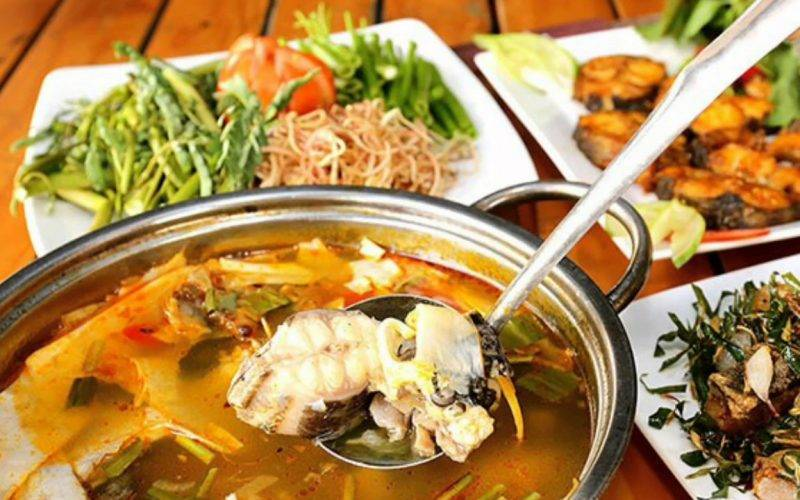 Lẩu hải sản thơm ngon nhất hệ mặt trời Lẩu hải sản thơm ngon nhất hệ mặt trời