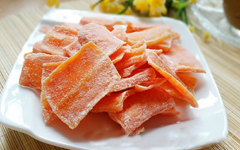 Thành phẩm mứt cà rốt sau khi hong khô