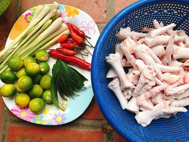 Nguyên liệu chế biến món chân gà muối sả ớt Nguyên liệu chế biến món chân gà muối sả ớt