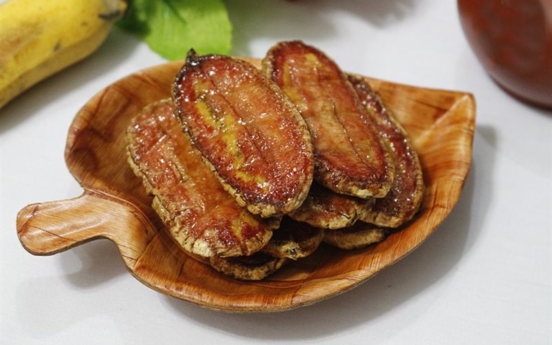 Mứt chuối dẻo thơm càng ăn càng thích