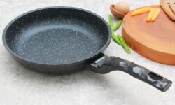 Các loại chảo đá