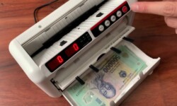 Các loại máy đếm tiền hiện nay