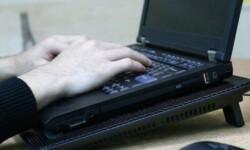 đế tản nhiệt laptop
