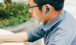 tai nghe bluetooth
