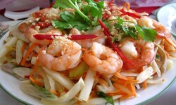 Cách làm gỏi ngó sen tôm thịt