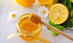 Nước chanh mật ong có tác dụng giảm cân hiệu quả.
