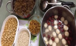 Chuẩn bị nguyên liệu nấu chè sâm bổ lượng