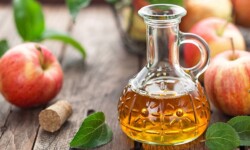 Giấm táo có khả năng trì hoãn kinh nguyệt