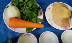 Cách làm nộm gà hành tây