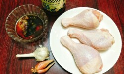 Nguyên liệu chuẩn bị món gà rán mật ong