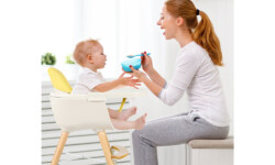 Ghế ăn dặm là gì?