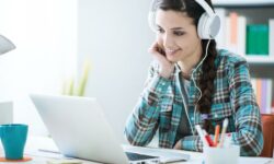 Có Nên Chọn Lớp Học Tiếng Anh Online 1 Kèm 1 Thay Vì Các Lớp Học Truyền Thống