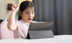 Lợi Ich Không Thể Bỏ Qua Từ Lớp Học Tiếng Anh Online